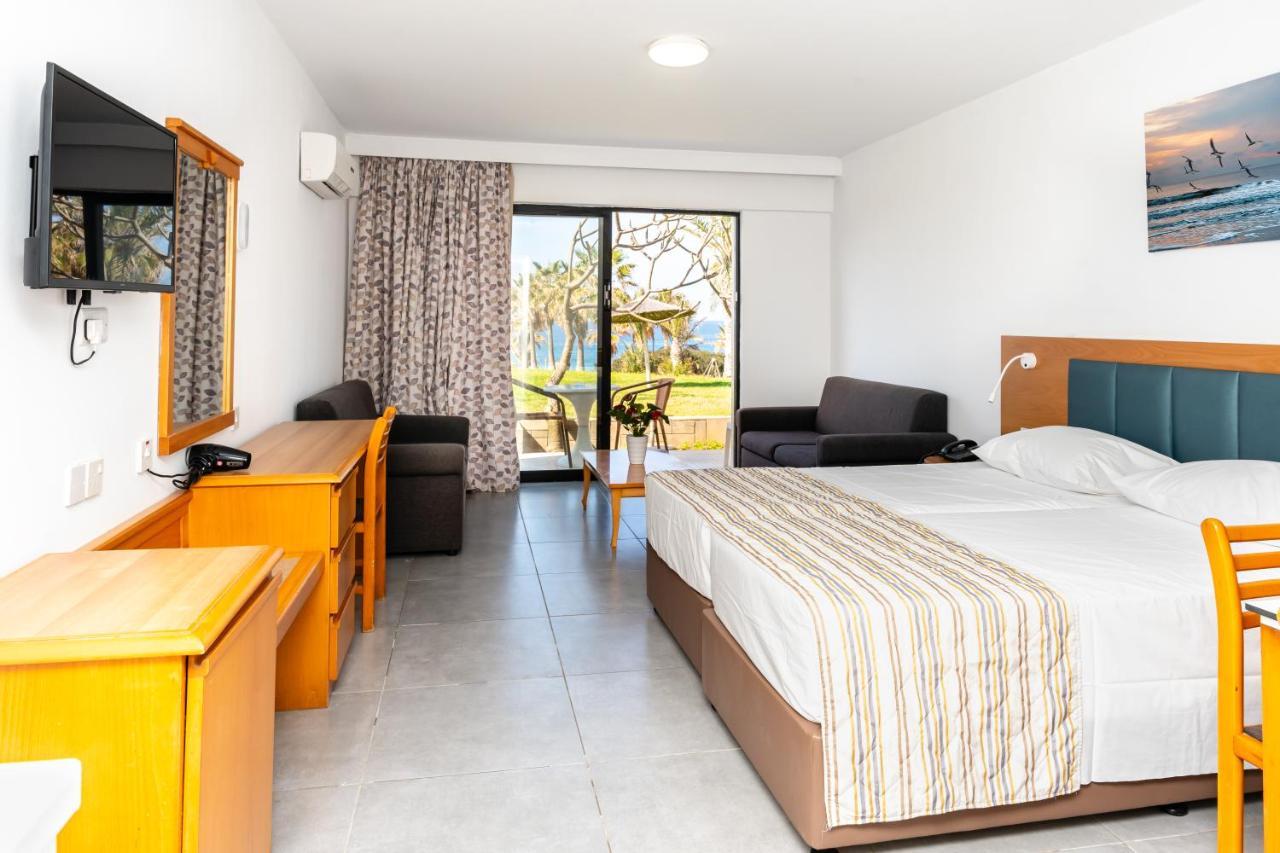 Helios Bay Hotel&Suites Klorakas Exterior foto