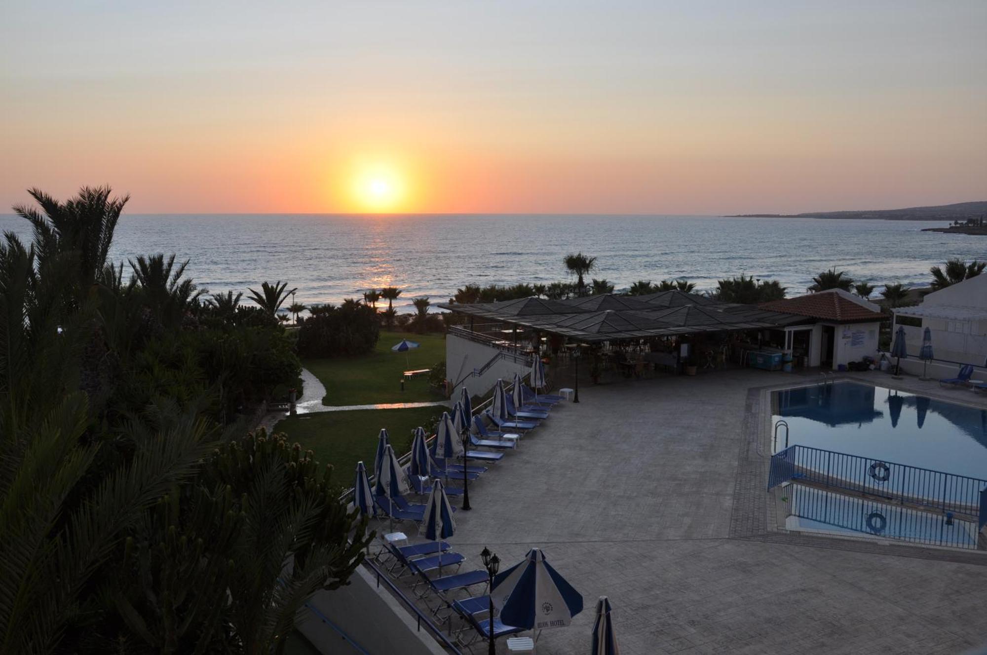 Helios Bay Hotel&Suites Klorakas Exterior foto