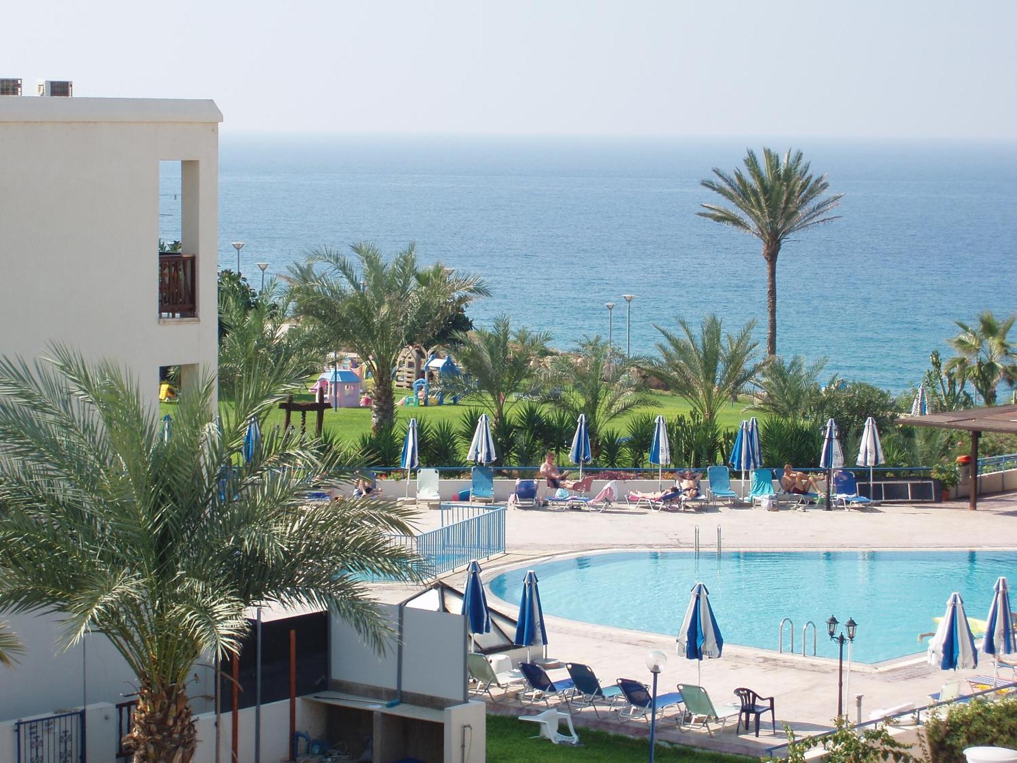 Helios Bay Hotel&Suites Klorakas Exterior foto