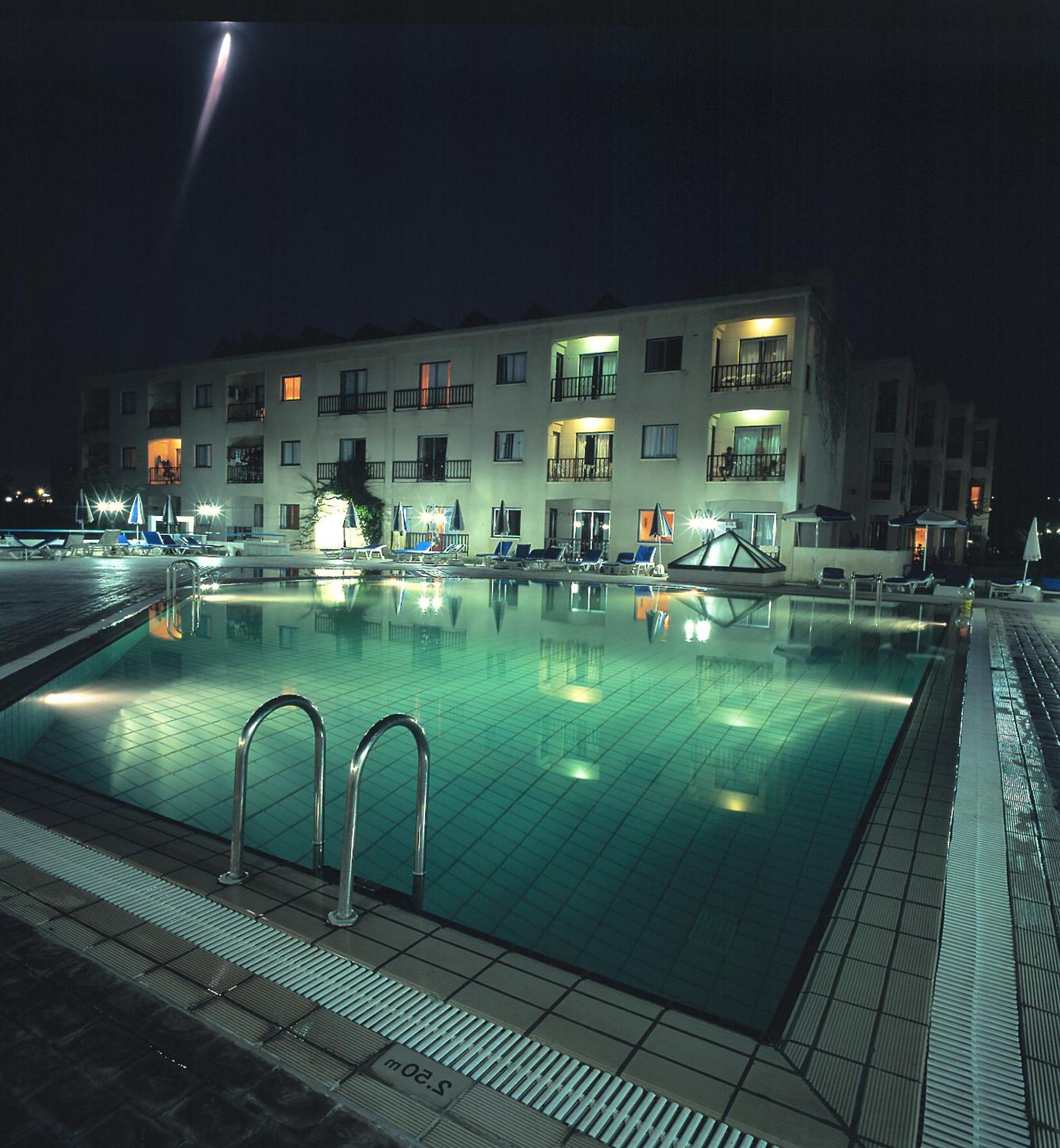 Helios Bay Hotel&Suites Klorakas Exterior foto